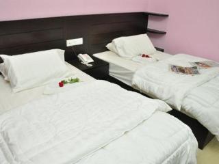 Ct Hotel Sitiawan Exterior foto